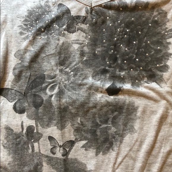 Madison&Berkeley Top - Picture 2 of 2